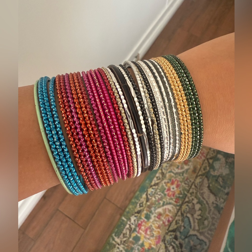 Colorful Bangle Bunch 🌈 - Picture 3 of 3